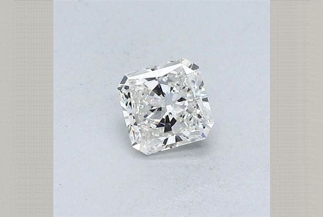 0.39 Carat Radiant Diamond