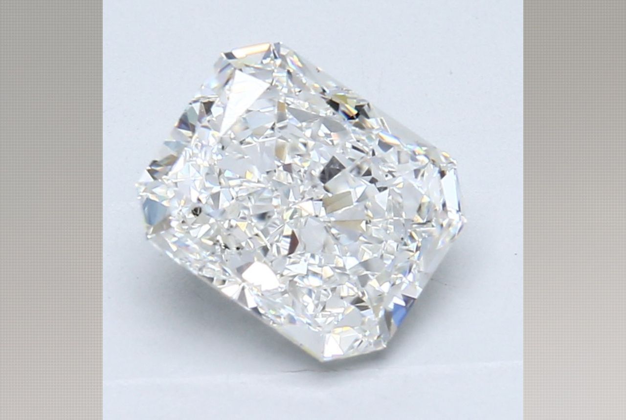 2.51 Carat Radiant Diamond