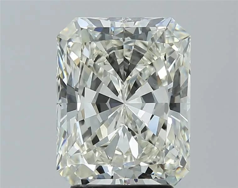 3.02 Carat Radiant Diamond
