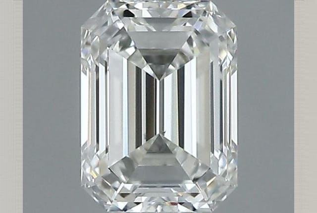 0.31 Carat Emerald Diamond