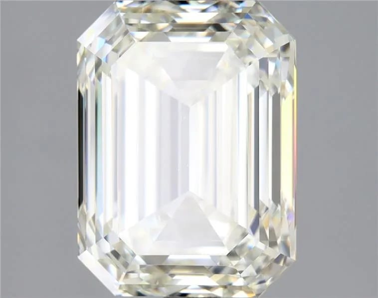 3.01 Carat Emerald Diamond