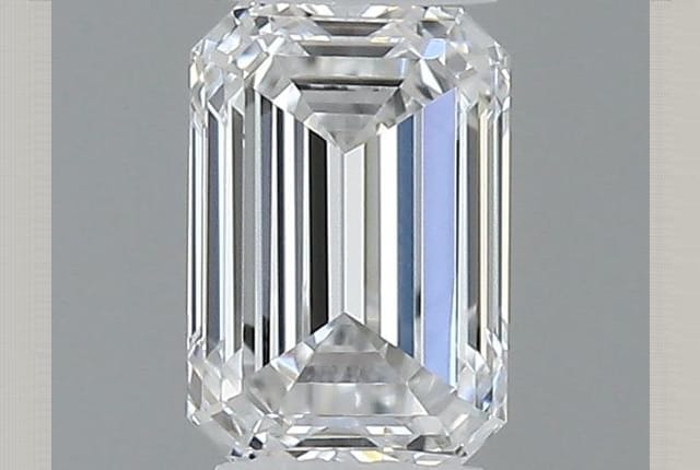 0.30 Carat Emerald Diamond