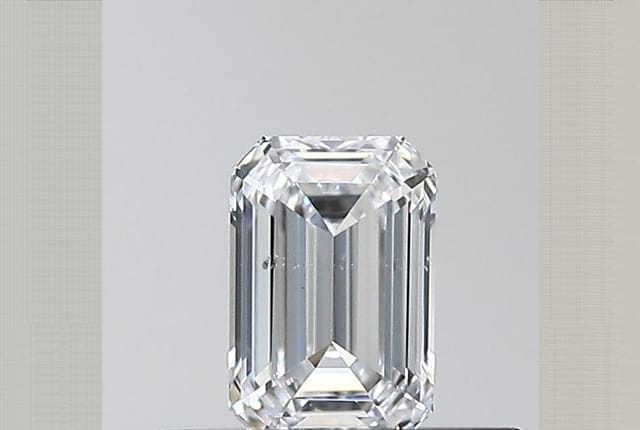 0.32 Carat Emerald Diamond