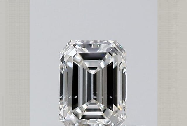 0.31 Carat Emerald Diamond