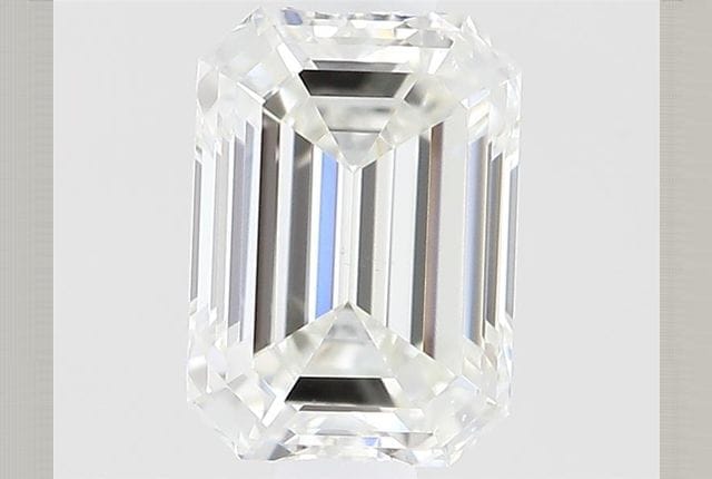 0.32 Carat Emerald Diamond