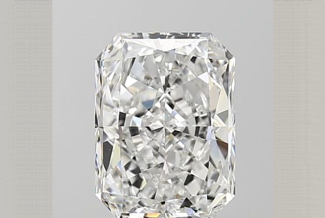 3.01 Carat Radiant Diamond