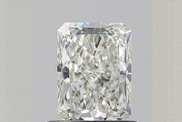 0.84 Carat Radiant Diamond