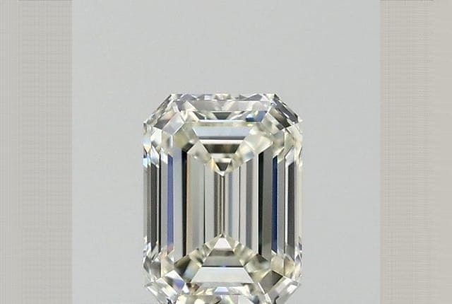 0.30 Carat Emerald Diamond