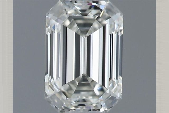 0.30 Carat Emerald Diamond