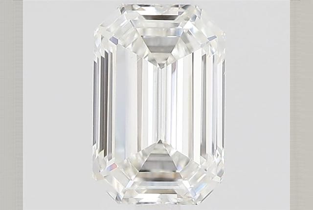 0.30 Carat Emerald Diamond