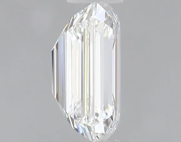 0.32 Carat Emerald Diamond