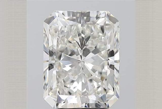 3.50 Carat Radiant Diamond