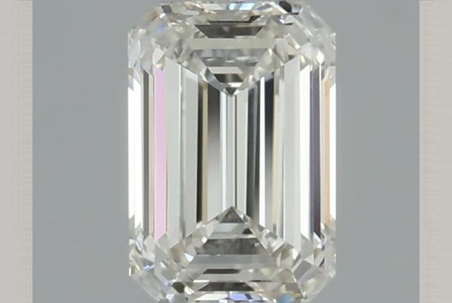 0.31 Carat Emerald Diamond