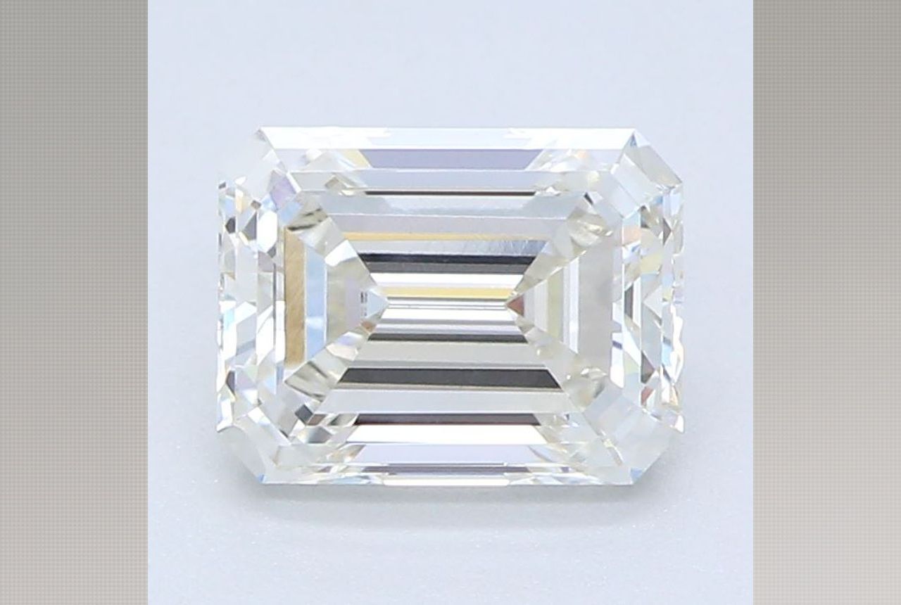 0.90 Carat Emerald Lab Diamond