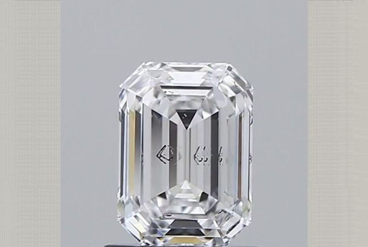 0.92 Carat Emerald Lab Diamond