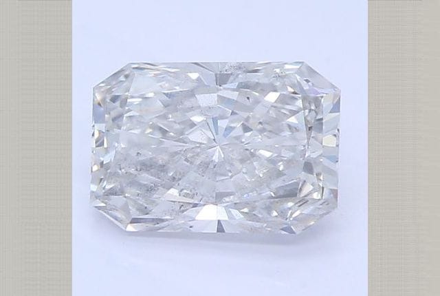 0.92 Carat Radiant Lab Diamond