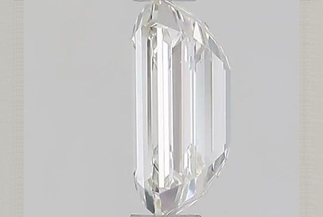 0.94 Carat Emerald Lab Diamond