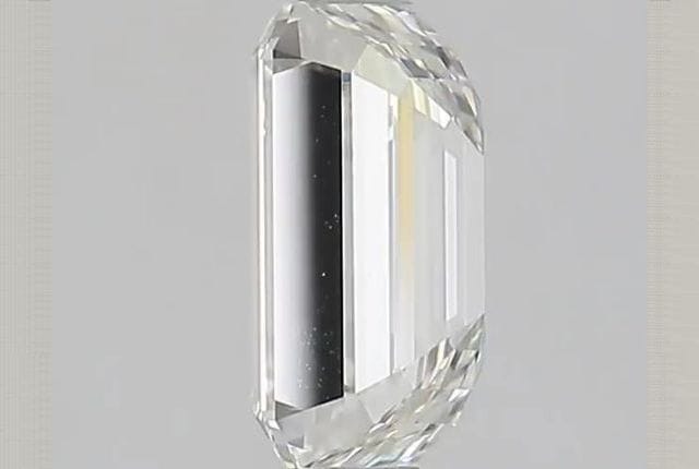 1.57 Carat Emerald Lab Diamond
