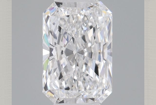 0.94 Carat Radiant Lab Diamond