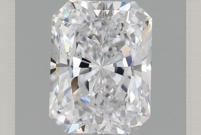 0.92 Carat Radiant Lab Diamond