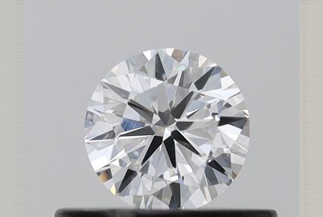 0.32 Carat Round Lab Diamond