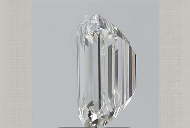 1.75 Carat Emerald Lab Diamond