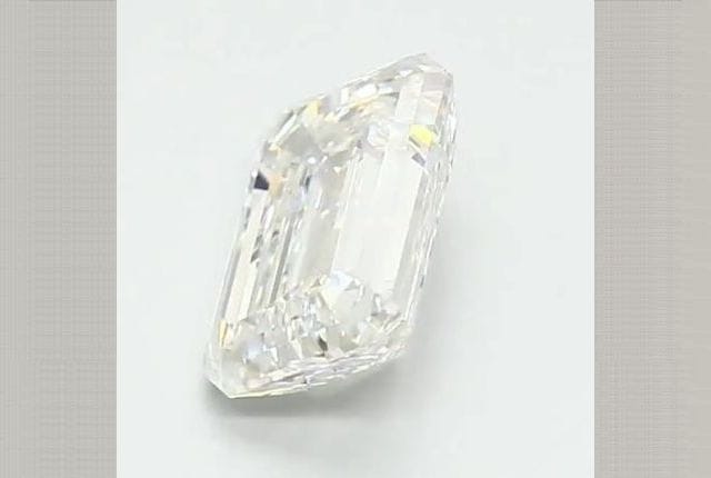 1.84 Carat Emerald Lab Diamond
