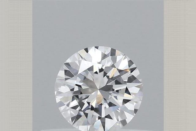 0.31 Carat Round Lab Diamond