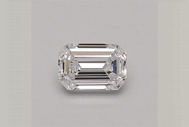 0.34 Carat Emerald Lab Diamond