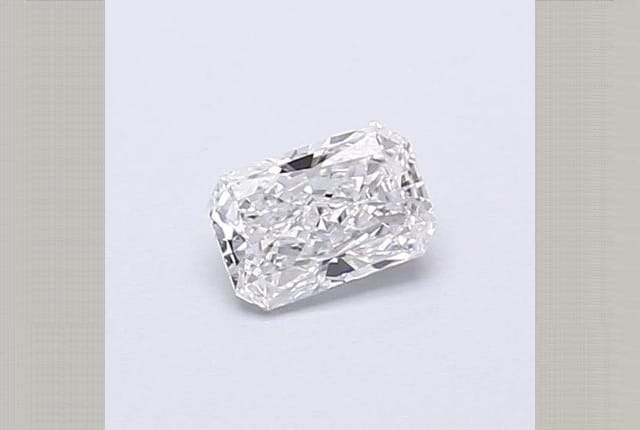 0.34 Carat Radiant Lab Diamond