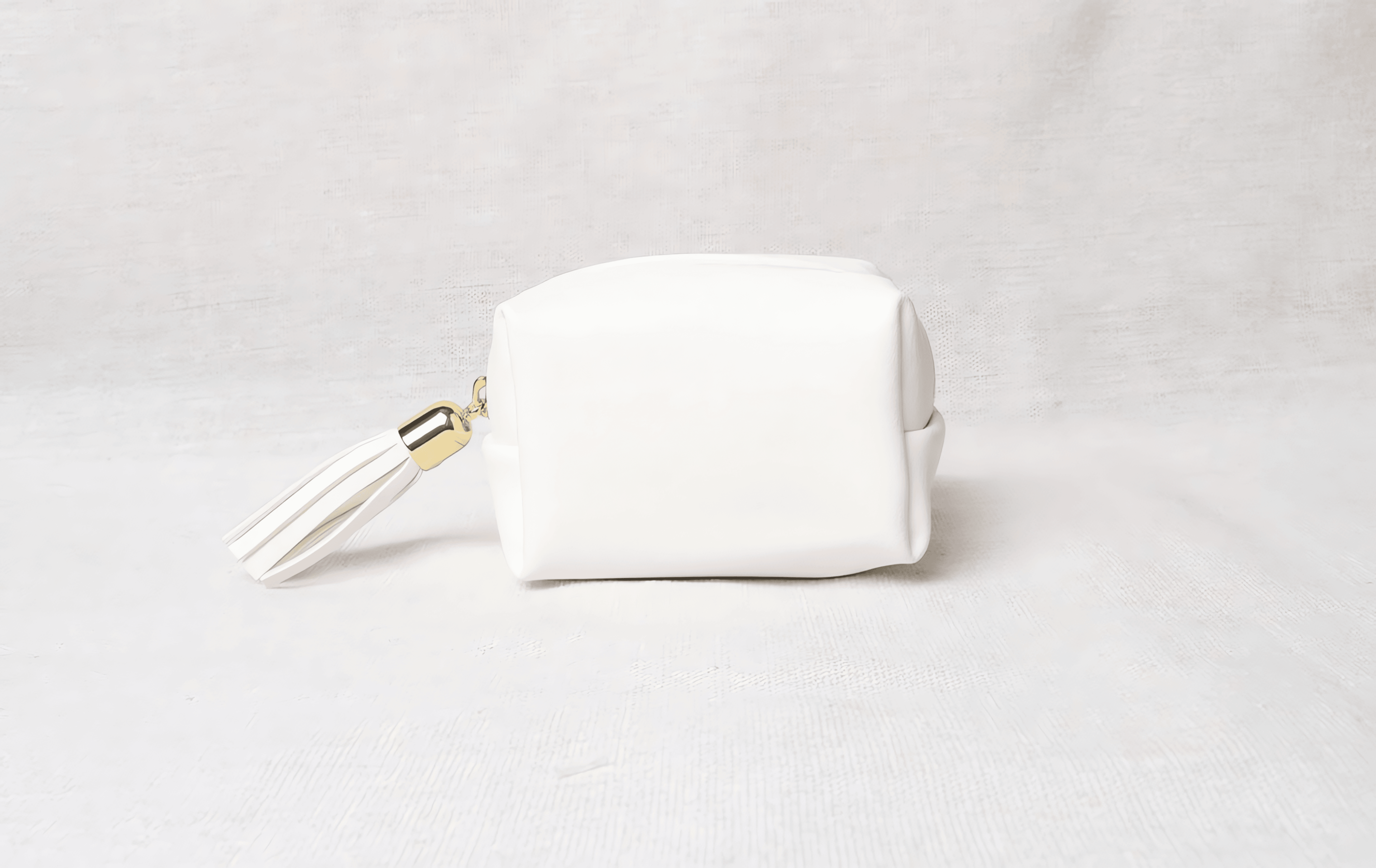 Vegan white leather/front