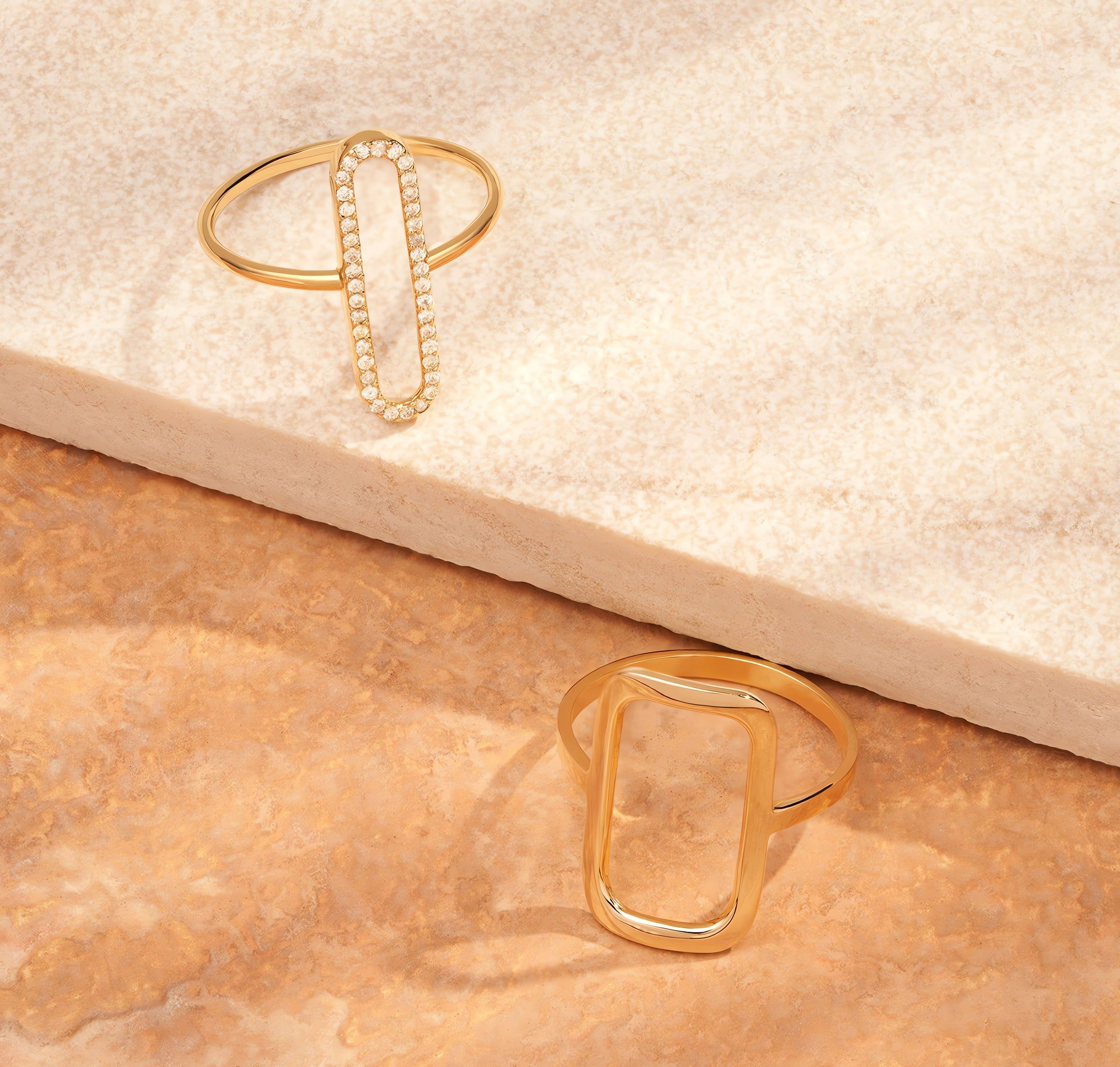 14kt yellow gold/model