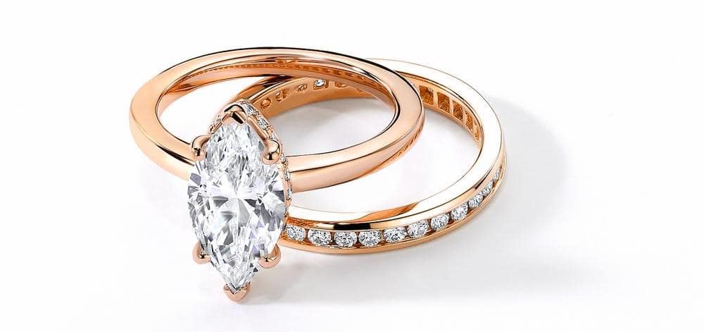 rose gold engagement ring and wedding band