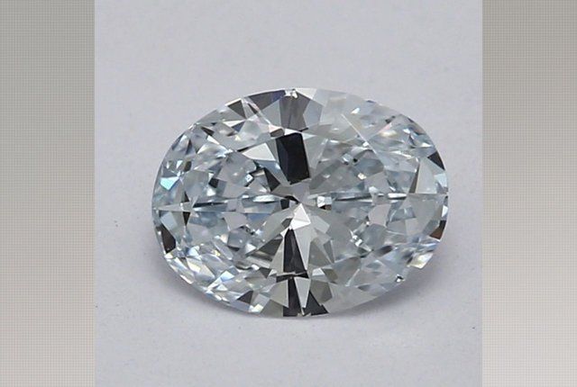 oval-cut lab diamond with blue nuance