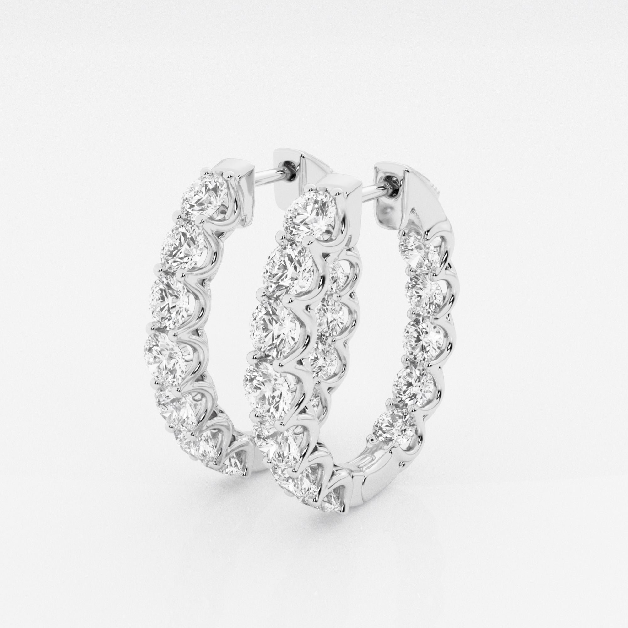 14kt white gold/5.00 ctw/top