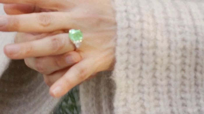 j lo green diamond engagement ring