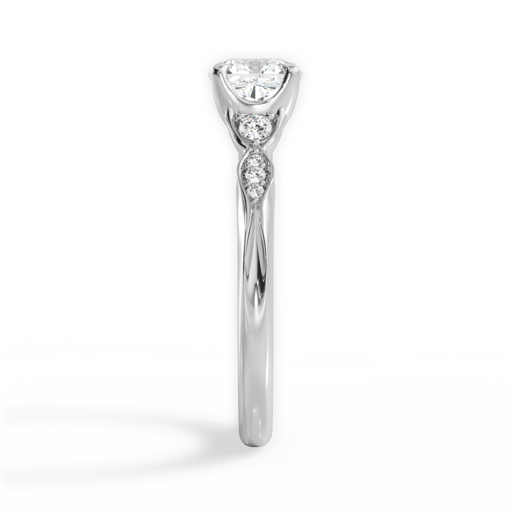 14kt White Gold/18kt White Gold/Platinum/cushion/perspective