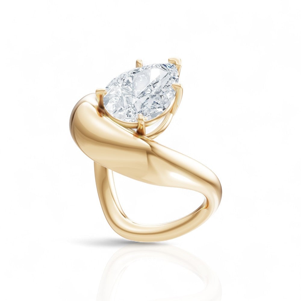 18kt yellow gold/pear/perspective