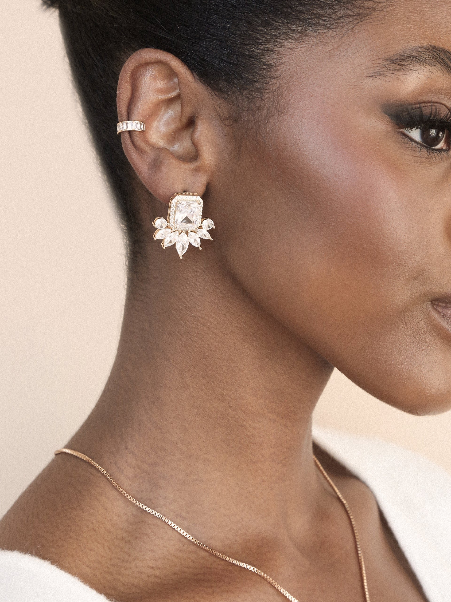 18kt Gold Plated/model