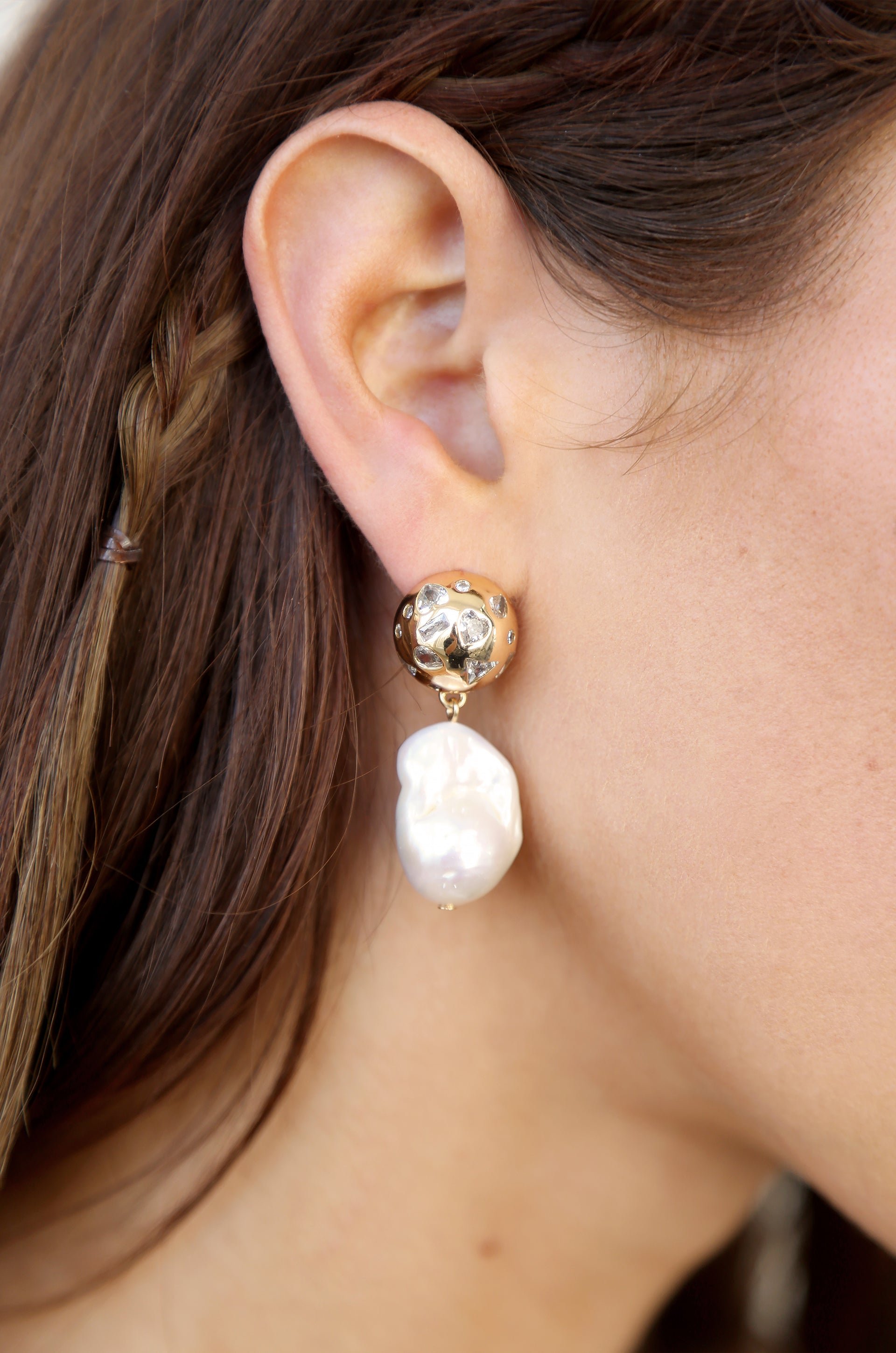 18kt gold plated/hover