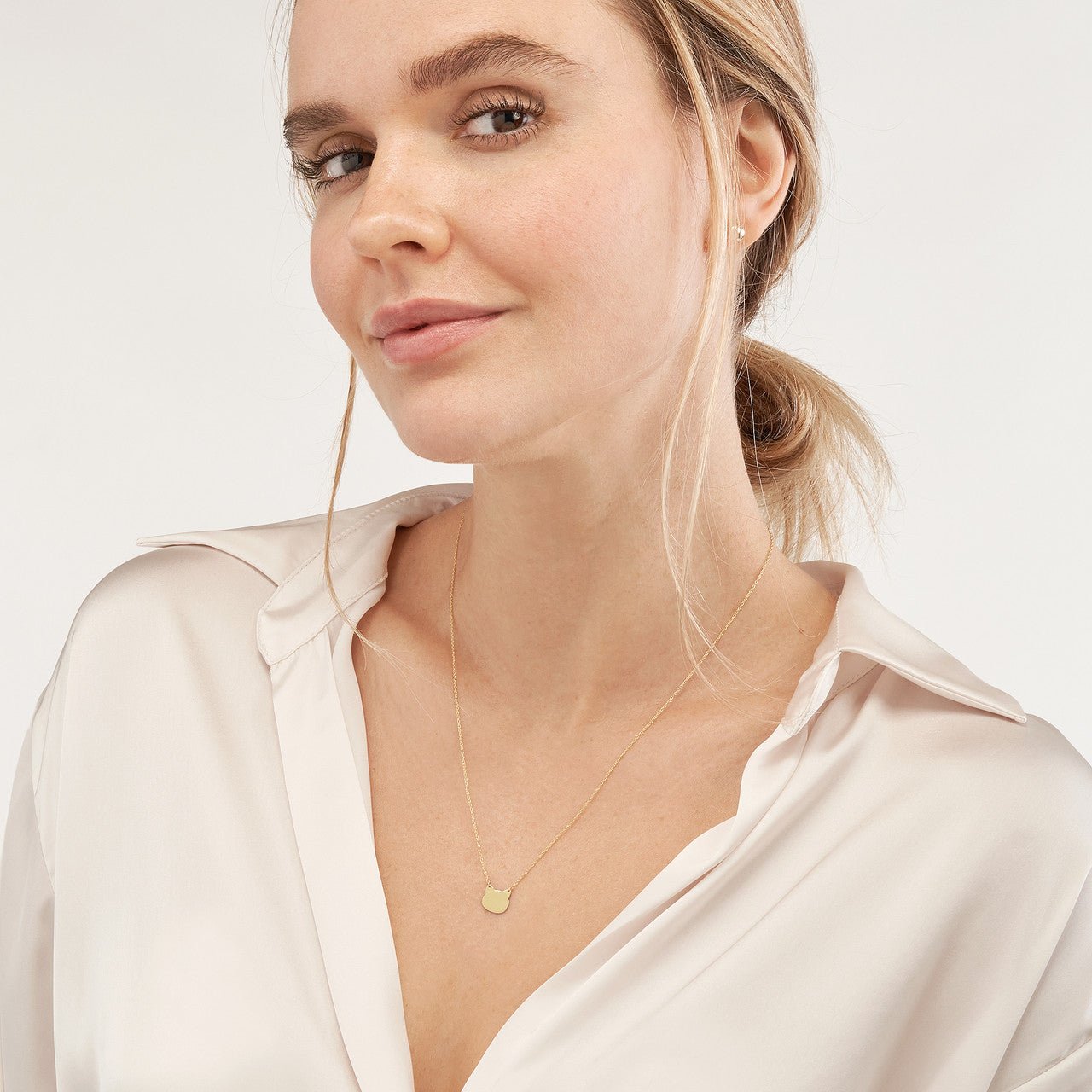 14kt yellow gold/model