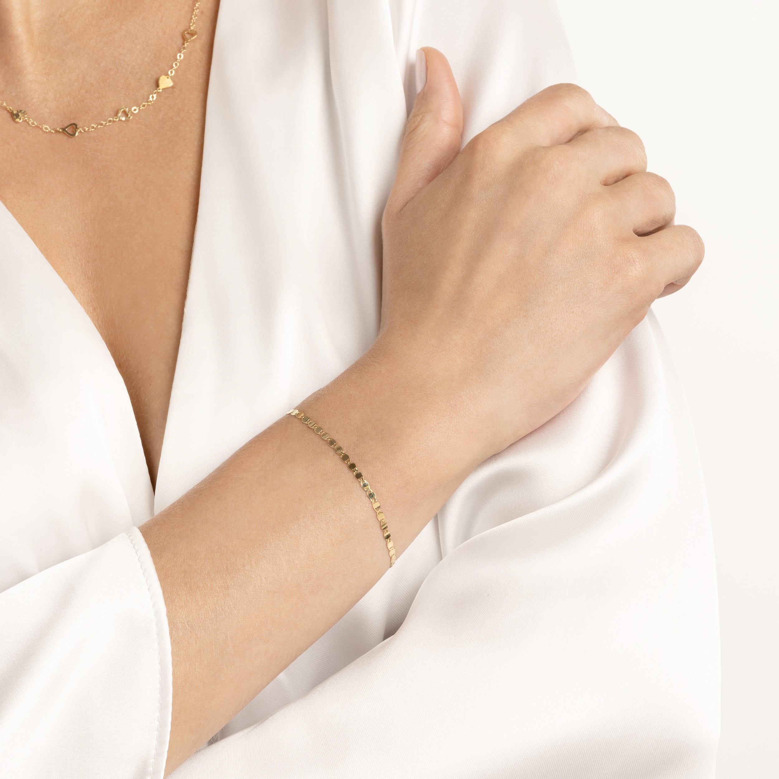 14kt yellow gold/model